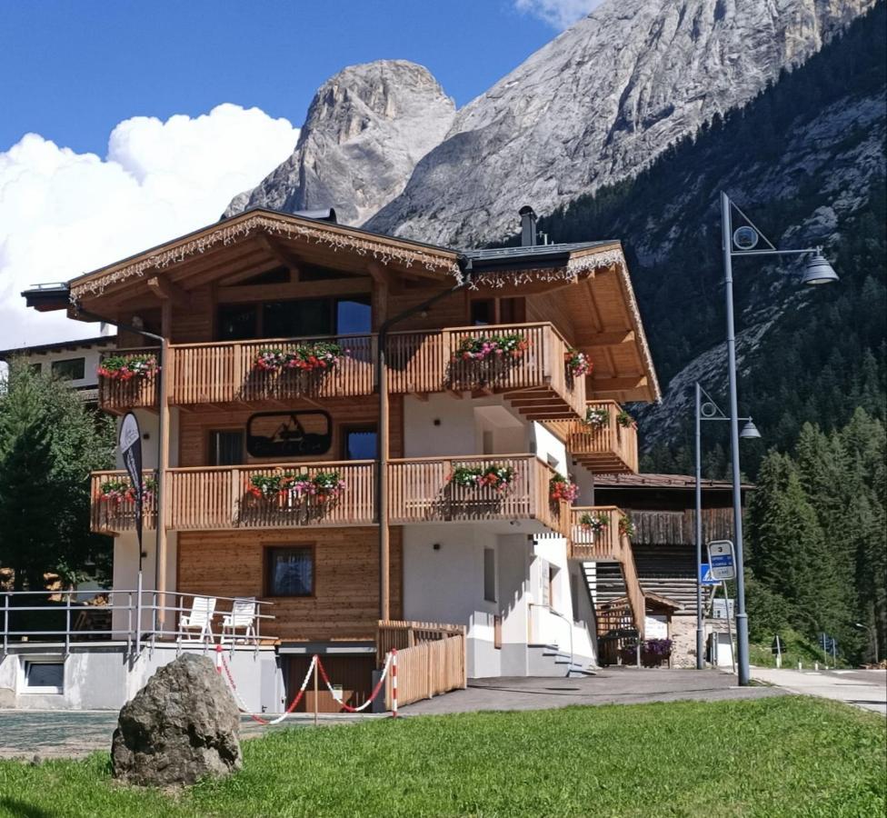 Piccola Cesa Apartments Canazei Dış mekan fotoğraf